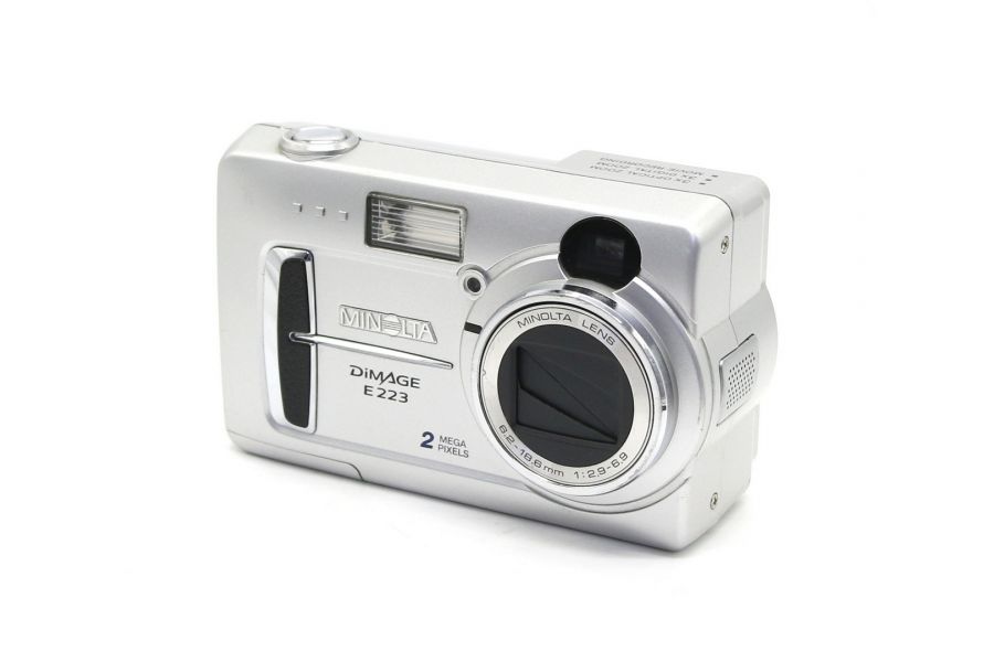 Minolta Dimage E223