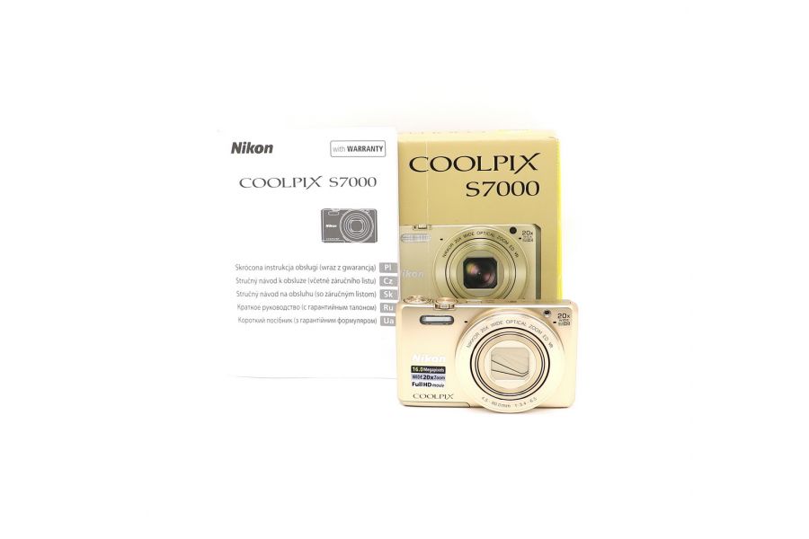Nikon Coolpix S7000 в упаковке