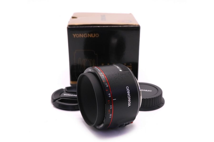 YongNuo AF 50mm f/1.8 II Canon EF в упаковке