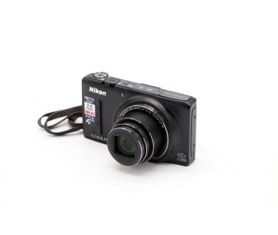 Nikon Coolpix S9500