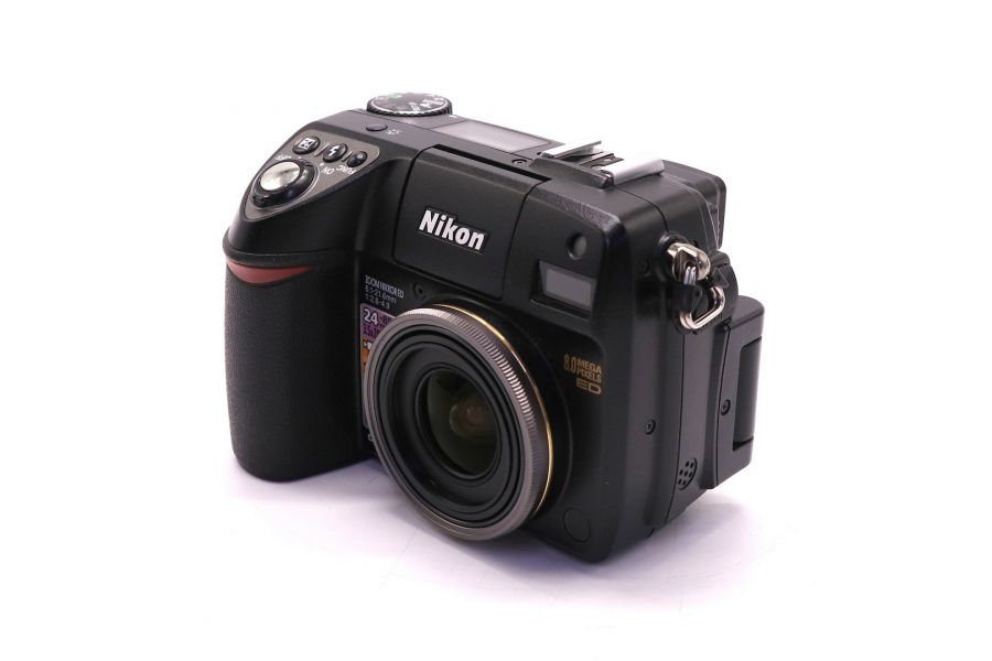 Nikon Coolpix E8400