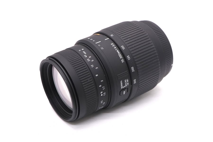 Sigma AF 70-300mm f/4-5.6D DG Macro для Sony A 