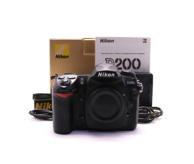 Купить Nikon D200 body в упаковке (пробег 9330 кадров) Nikon D200 body в упаковке (пробег 9330 кадров)