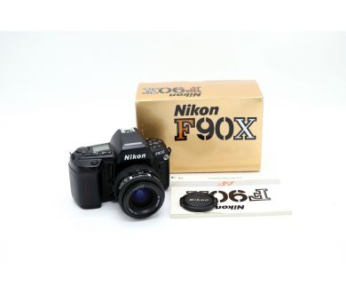 Nikon F90X Kit (Japan, 2001)