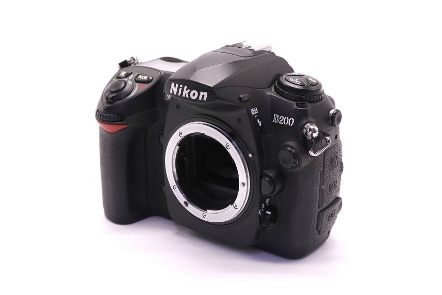 Nikon D200 body (пробег 4500 кадров)