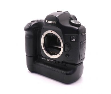 Canon EOS 5D body + батарейная ручка Canon BG-E4