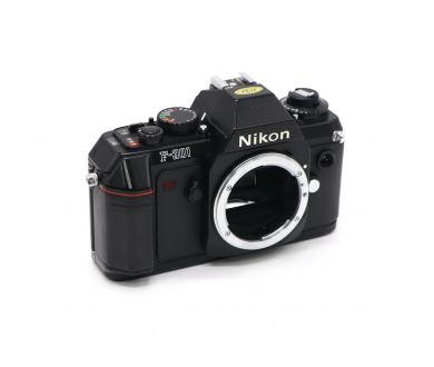 Nikon F-301 body неисправный
