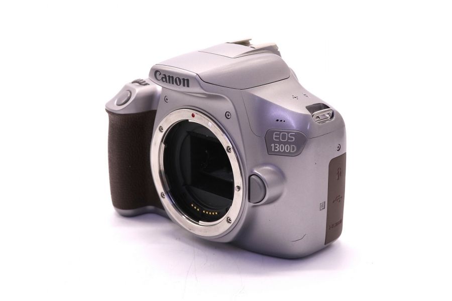 Canon EOS 1300D body (пробег 17300 кадров)
