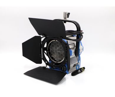 Галогенный осветитель ARRI True Blue T1 L3.39610.D