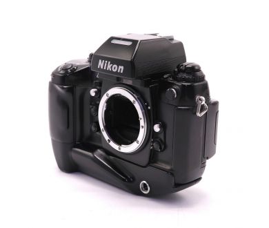 Nikon F4 body + Nikon MB-21