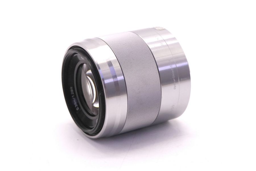 Sony 50mm f/1.8 OSS (SEL-50F18) портретный серый