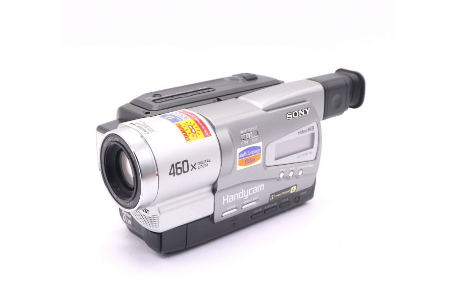 Видеокамера Sony CCD-TR718E