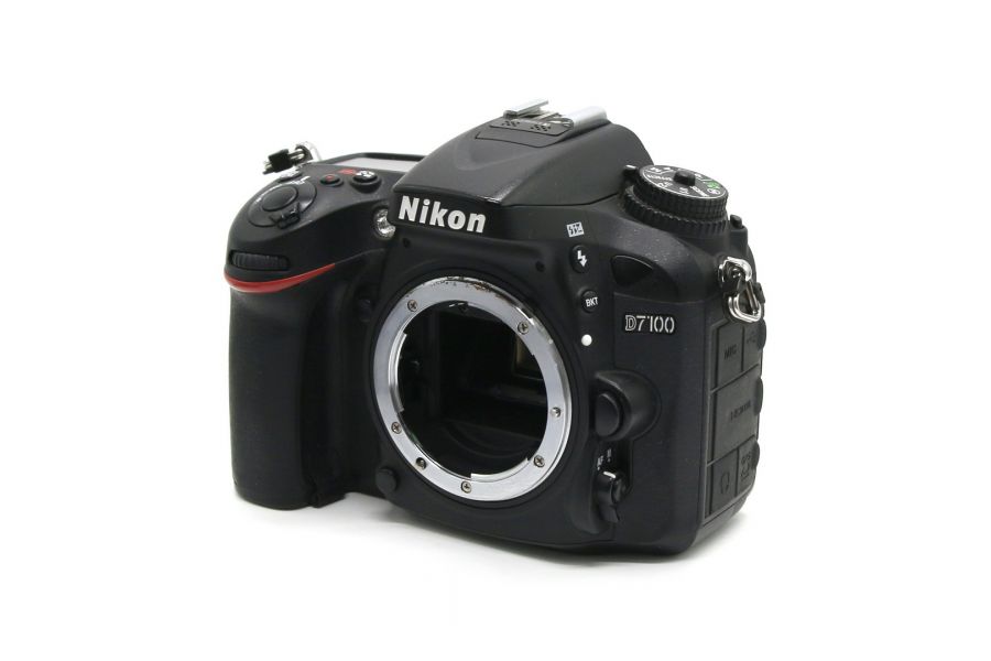 Nikon D7100 body (пробег 30505 кадров)