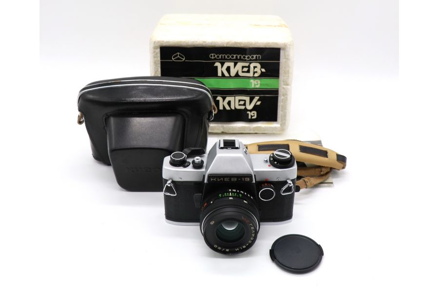 Советская зеркальная камера Киев 19 kit в упаковке