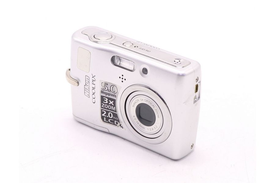 Компактный цифровой фотоаппарат Nikon Coolpix L10