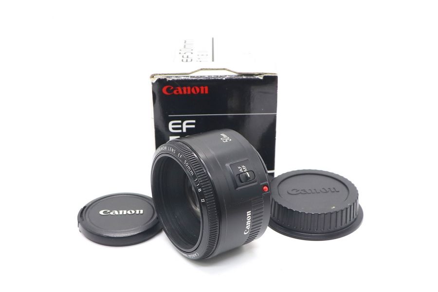 Canon EF 50mm f/1.8 II в упаковке (Malaysia).