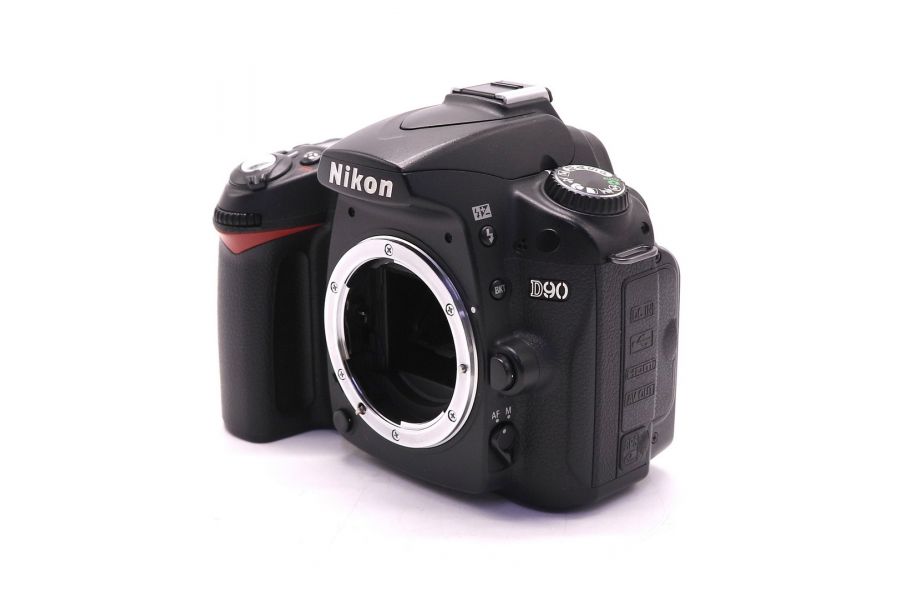 Nikon D90 body (пробег 28380 кадров)