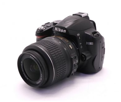 Купить Nikon D3000 kit (пробег 7745 кадров) Nikon D3000 kit (пробег 7745 кадров)