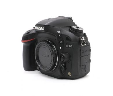 Купить Nikon D600 body (пробег 4025 кадров) Nikon D600 body (пробег 4025 кадров)