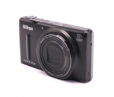 Nikon Coolpix S9600