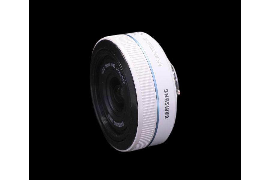 Samsung 16mm f/2.4