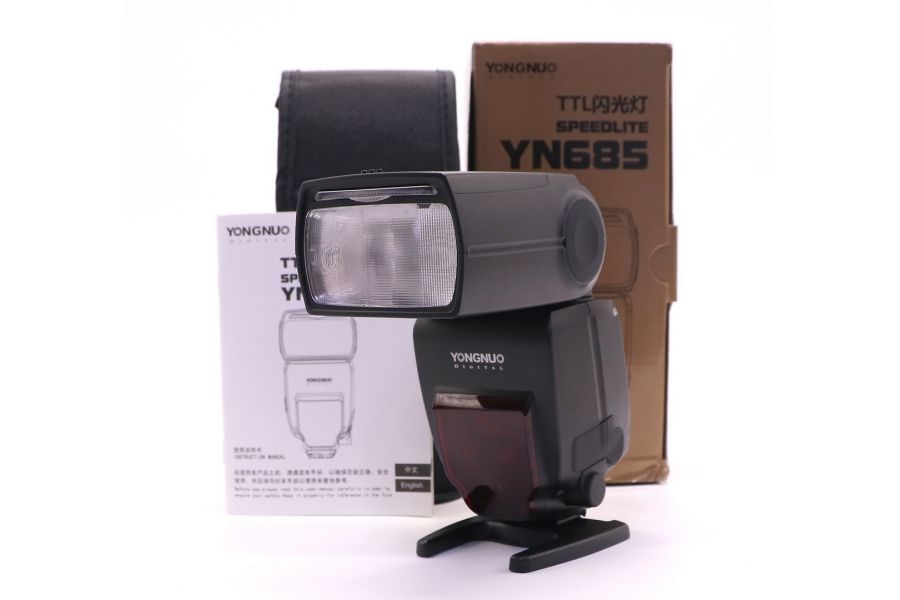 Фотовспышка Yongnuo Speedlite YN685 для Canon в упаковке