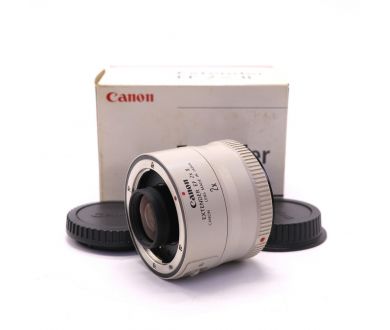 Телеконвертер Canon Extender EF 2x II в упаковке
