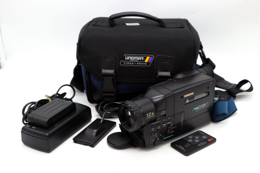 Видеокамера Samsung VP-J55