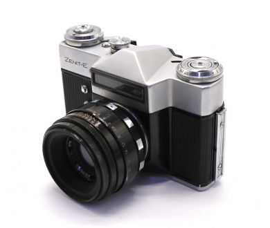 Зенит-Е с объективом Гелиос-44 (СССР, 1966)