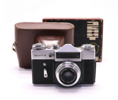 Зенит Е 1-го  выпуска, в упаковке(СССР, 1966)