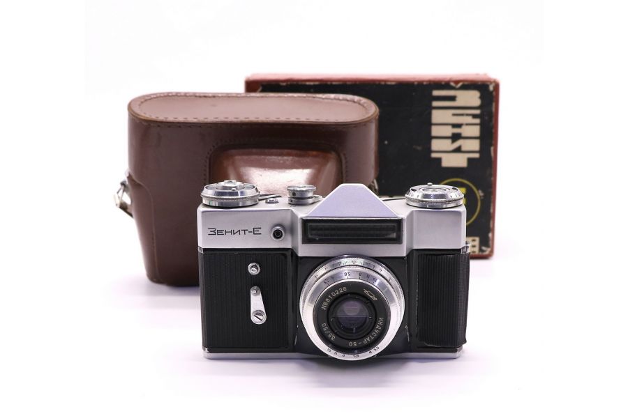 Зенит Е 1-го  выпуска, в упаковке(СССР, 1966)