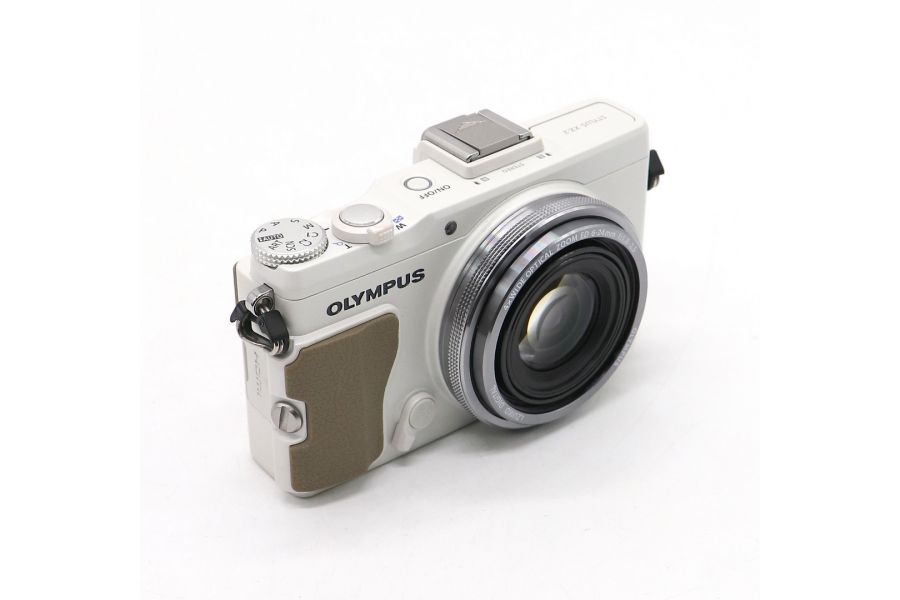 Olympus XZ-2
