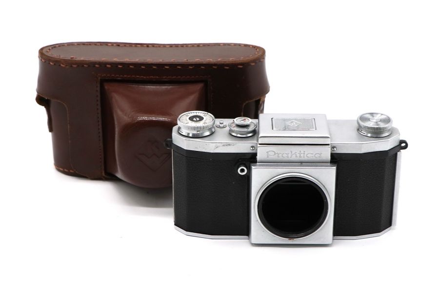 Praktica 1-го выпуска body (Germany, 1949)