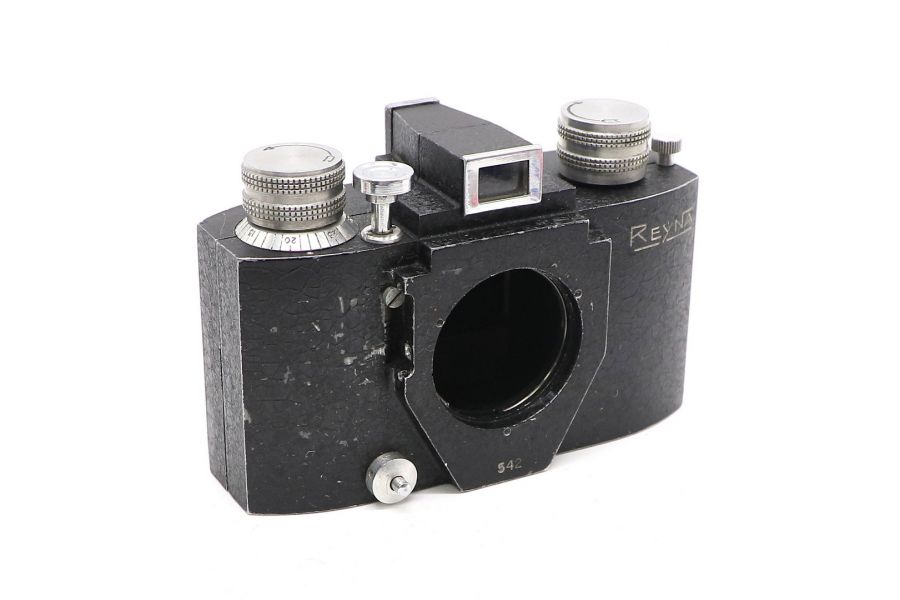 Reyna (France, 1942)