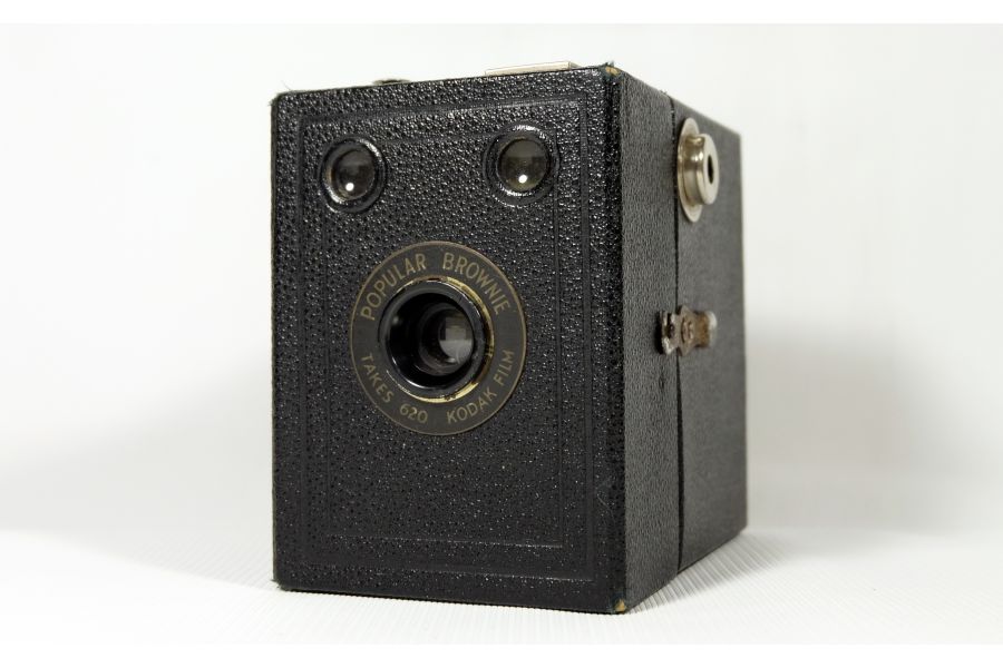 Kodak Brownie Popular (UK, 1938)