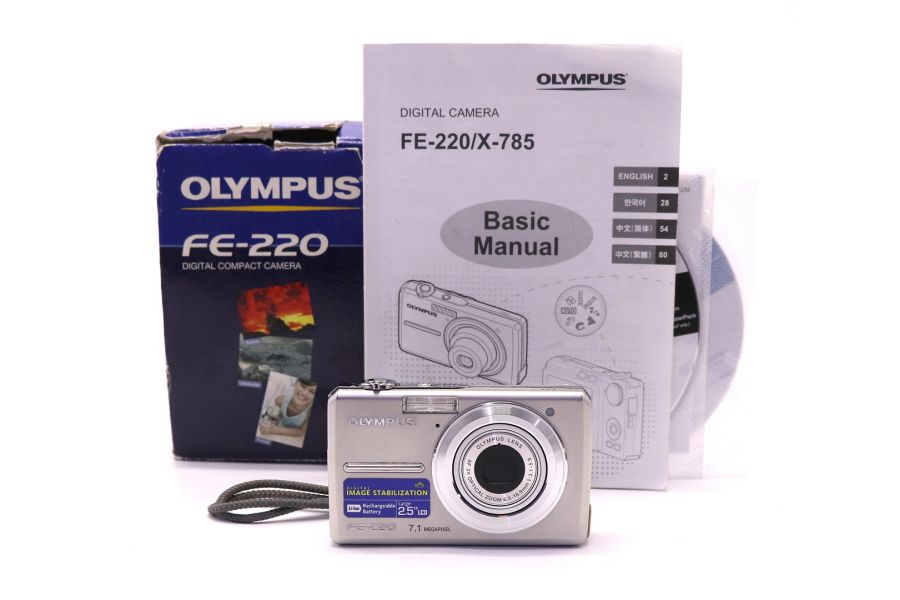 Olympus FE-220 в упаковке