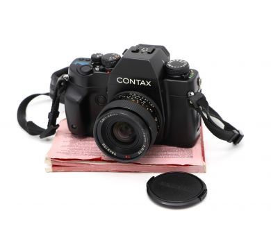 Купить Contax RX II + Distagon T 2.8/35mm Carl Zeiss Contax RX II + Distagon T 2.8/35mm Carl Zeiss