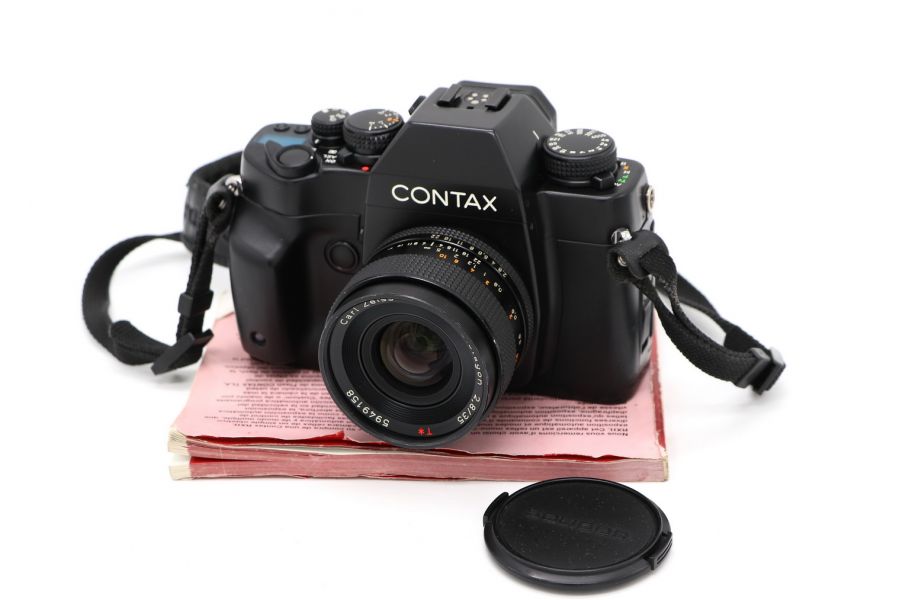 Contax RX II + Distagon T 2.8/35mm Carl Zeiss