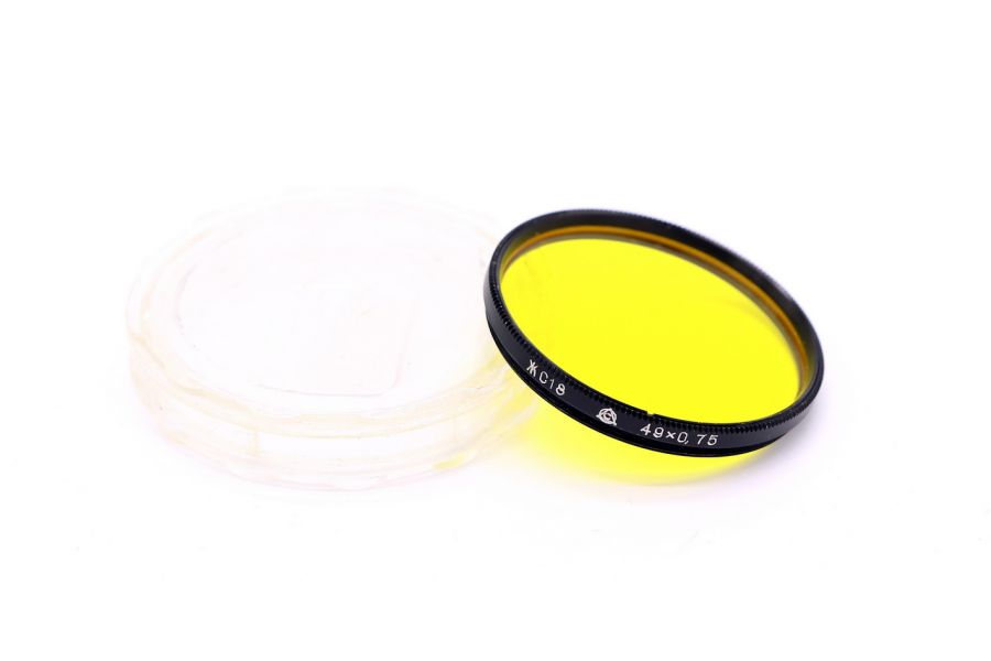 Светофильтр ЖС-18 49х0,75 / 49mm