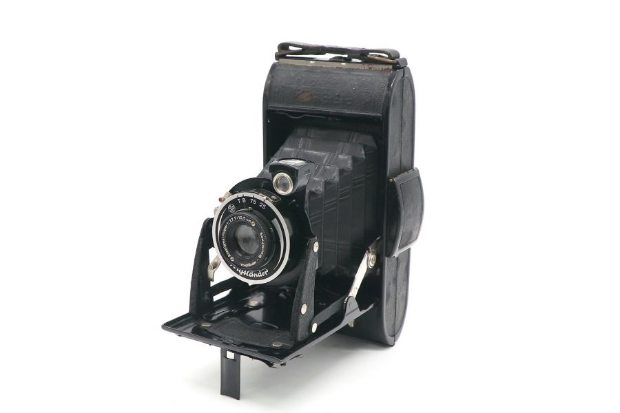 Voigtlander Bessa + Voigtar 7,7