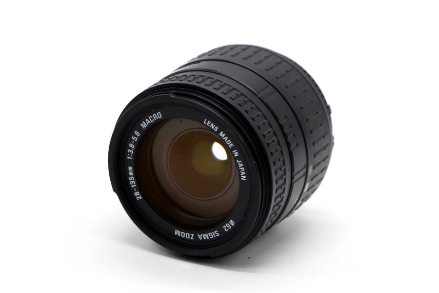 Sigma 28-135mm f/3.8-5.6D Aspherical IF Macro