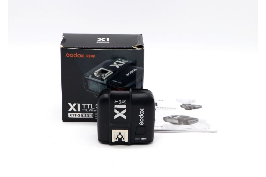 Трансмиттер Godox X1T-S для Sony в упаковке