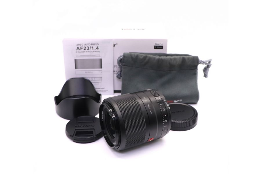 Viltrox AF 23mm f/1.4 Fujifilm X в упаковке
