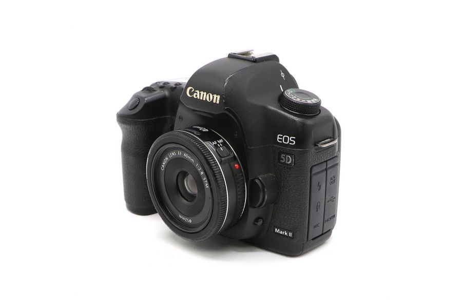 Canon EOS 5D Mark II kit EF 40mm f/2.8 STM