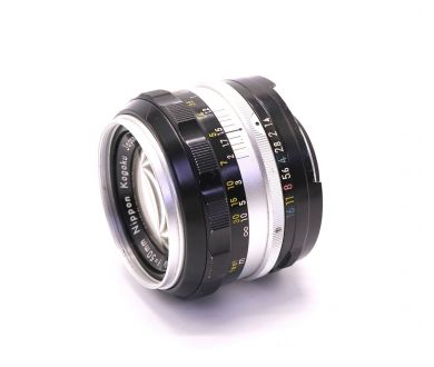 Nikkor-S Auto f/1.4 50mm Nippon Kogaku (Japan, 1970)
