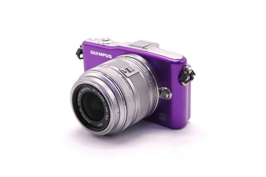 Olympus Pen mini E-PM1 kit (пробег 5000 кадров)