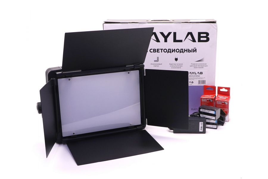 Осветитель светодиодный Raylab RL-50 88 3200-6500K в упаковке