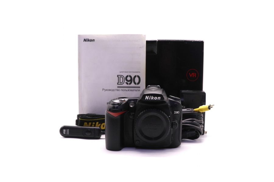 Nikon D90 body в упаковке (пробег 13800 кадров)