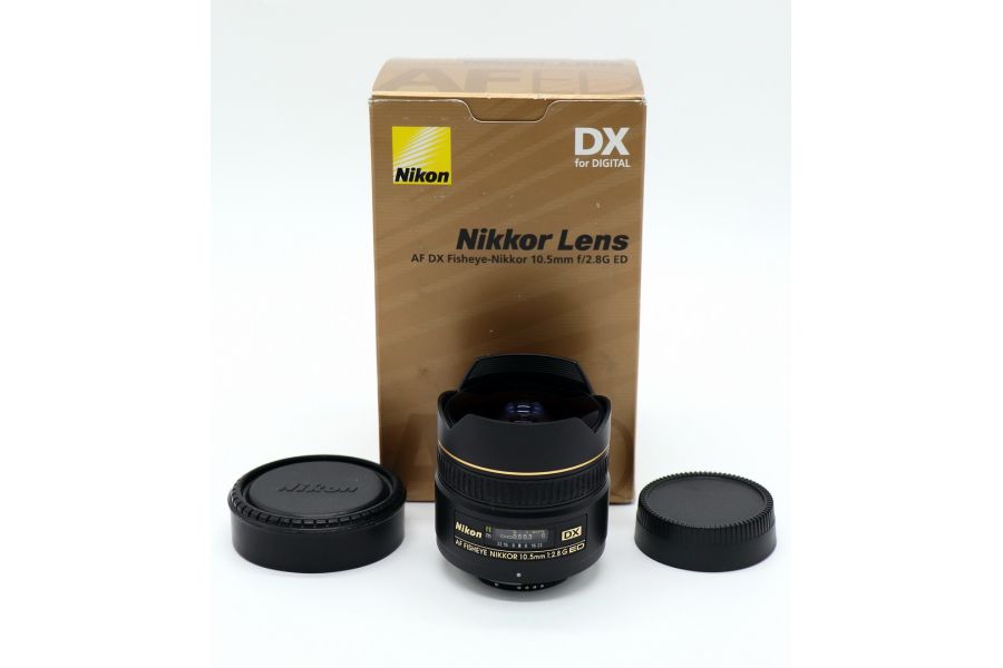 Nikon 10.5mm f/2.8G ED DX Fisheye-Nikkor в упаковке