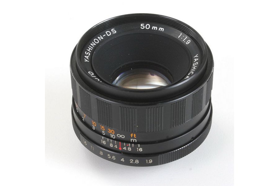 Объектив Auto Yashinon-DS 1.9/50 Yashica Japan